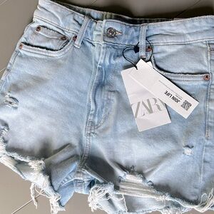 Zara high rise distressed denim shorts
